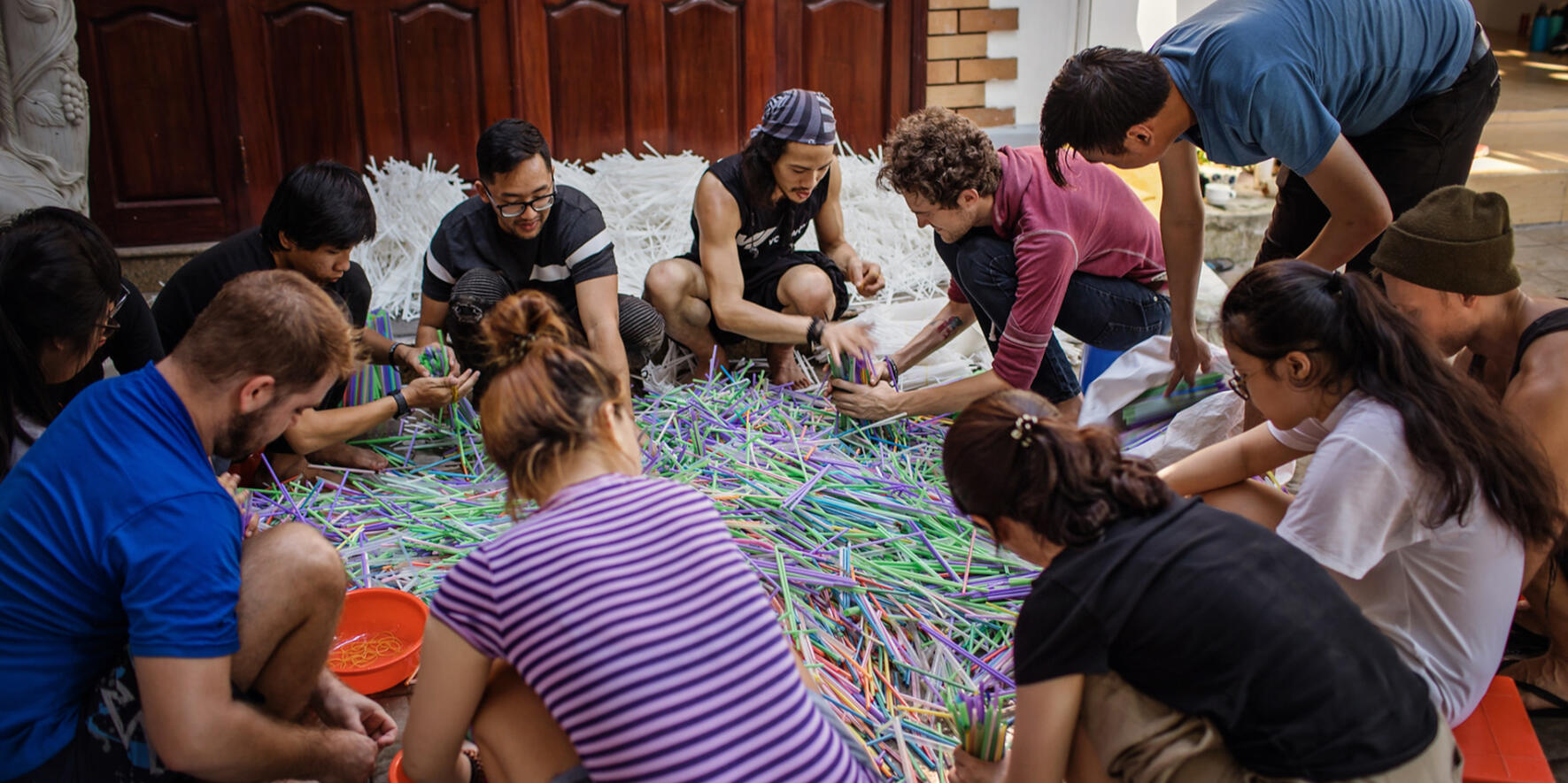 cleaning strawpocalypse straws starbucks